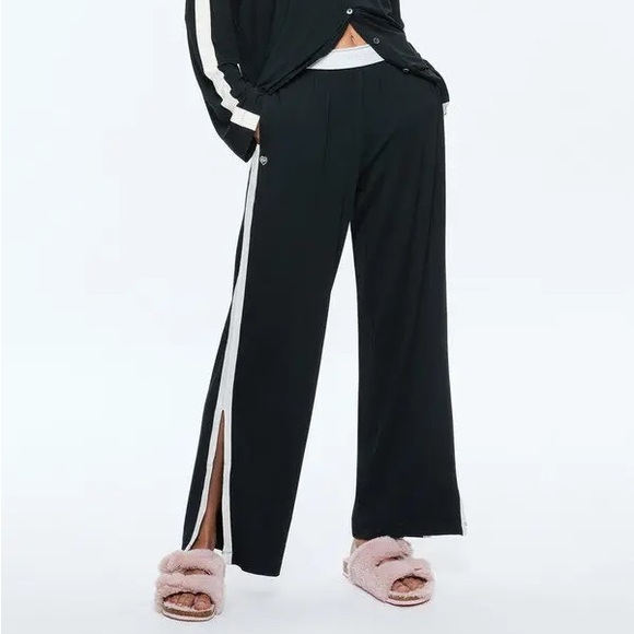 Alice + Olivia Big Feelings Pajama Pants - Picture 1 of 4